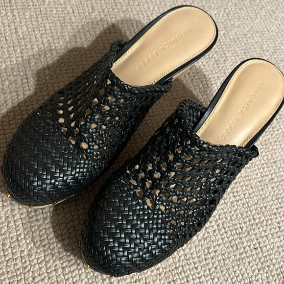 Veronica Beard Hardie Black Woven Leather Mule Clogs SIZE 9 - Picture 4 of 10